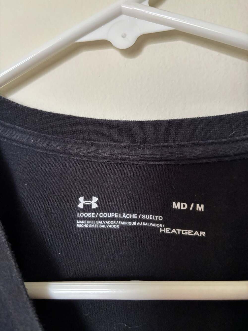 Under Armour Women’s Workout Tshirt - Picture 2 of 2